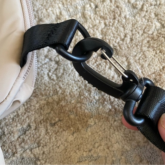 Puma NWT Evercat Myriad Slingback Light Beige Cross Body Back Pack Purse Unisex - Picture 11 of 12